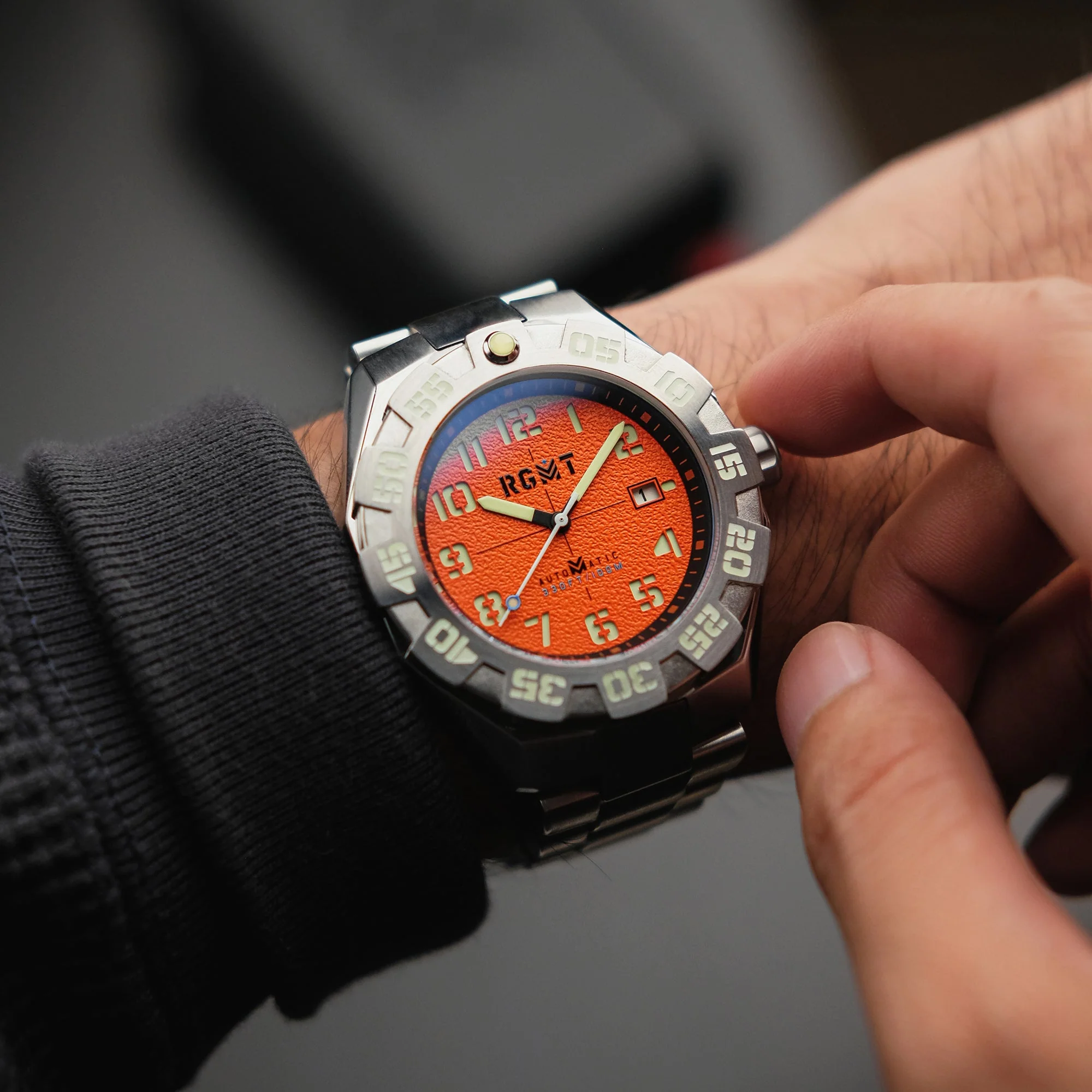New Field Master Automatic Orange / Stainless Steel | Orange Dial - Image 11